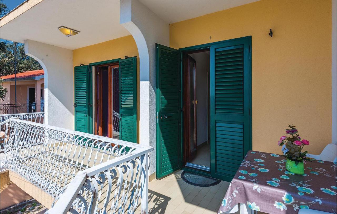 Beautiful Apartment In Rogoznica With Wifi Exteriör bild