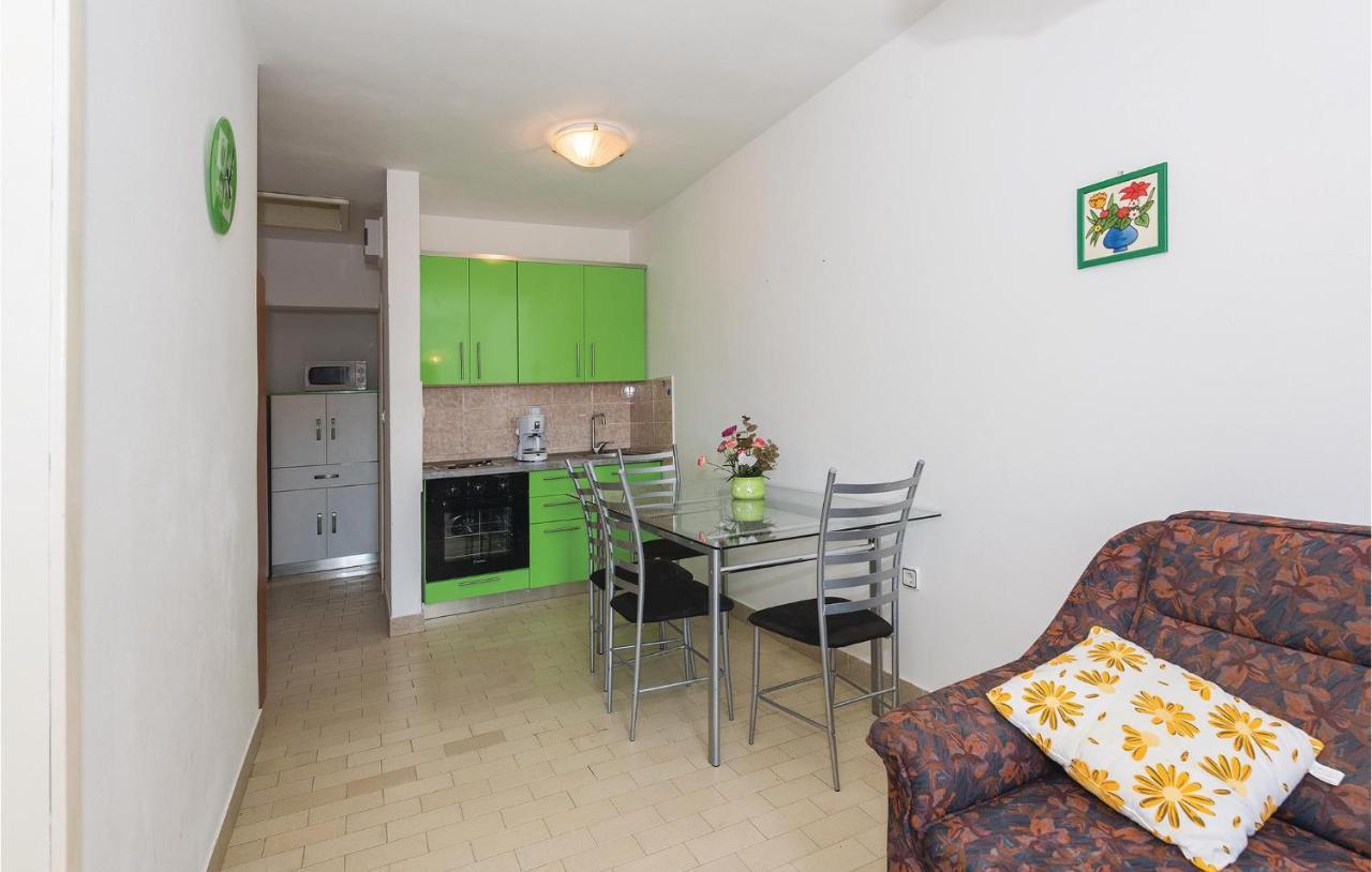 Beautiful Apartment In Rogoznica With Wifi Exteriör bild